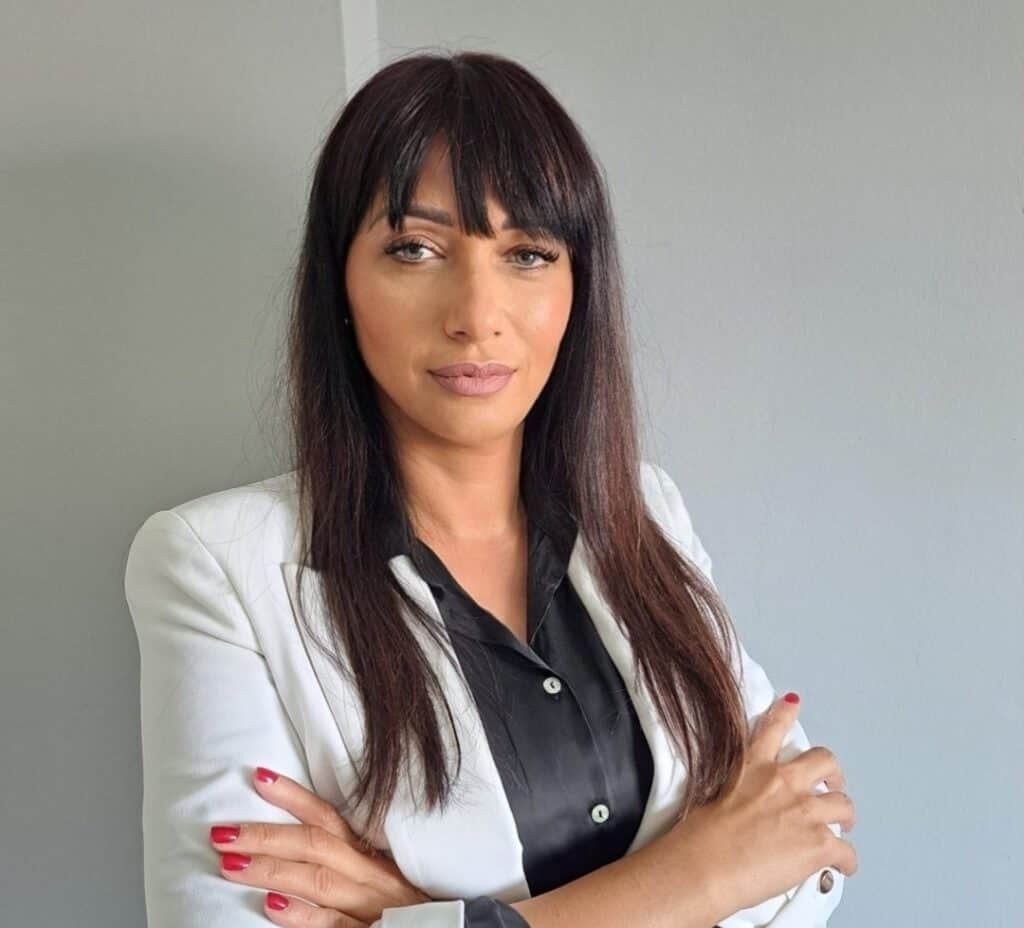 Milica Jeremić Diplomirani defektolog, psiholog i Geštalt psihoterapeut